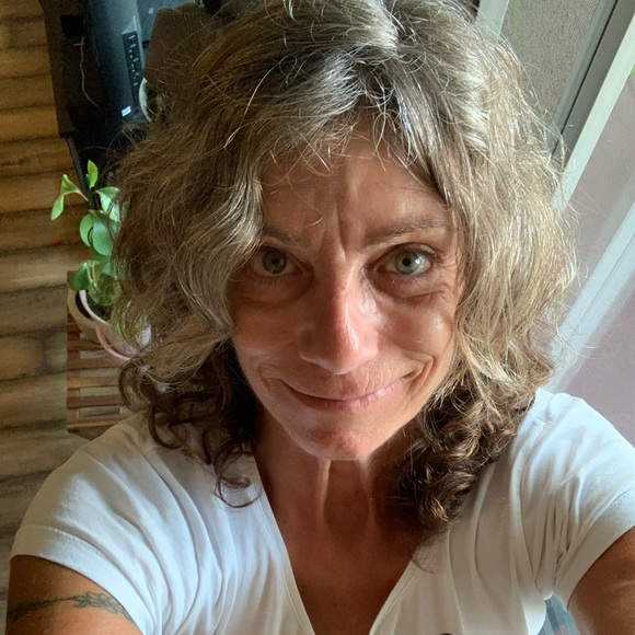 Meet your Posher, Mary - Picture 2 of 2